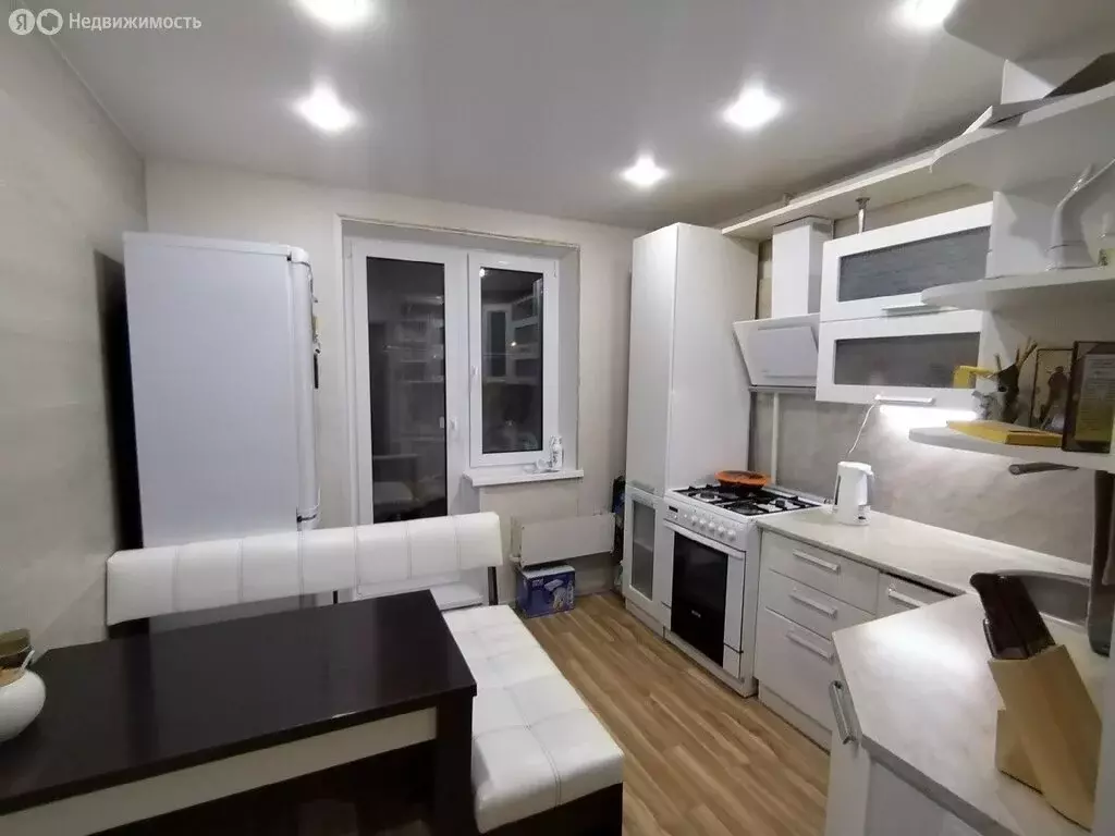 2-комнатная квартира: Кириши, Плавницкий бульвар, 18 (52.2 м) - Фото 1