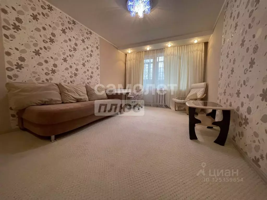 1-к кв. Свердловская область, Екатеринбург ул. Уральских Рабочих, 15 ... - Фото 1