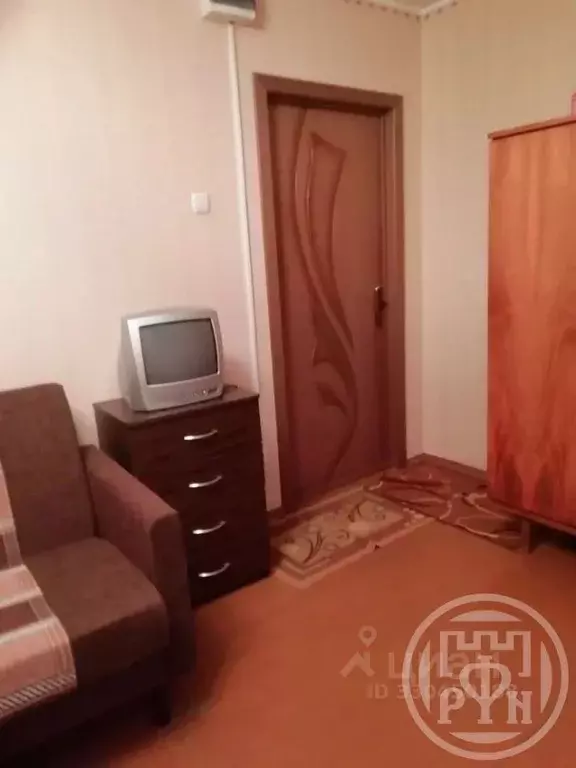 Комната Санкт-Петербург, Санкт-Петербург, Ломоносов Швейцарская ул., ... - Фото 1