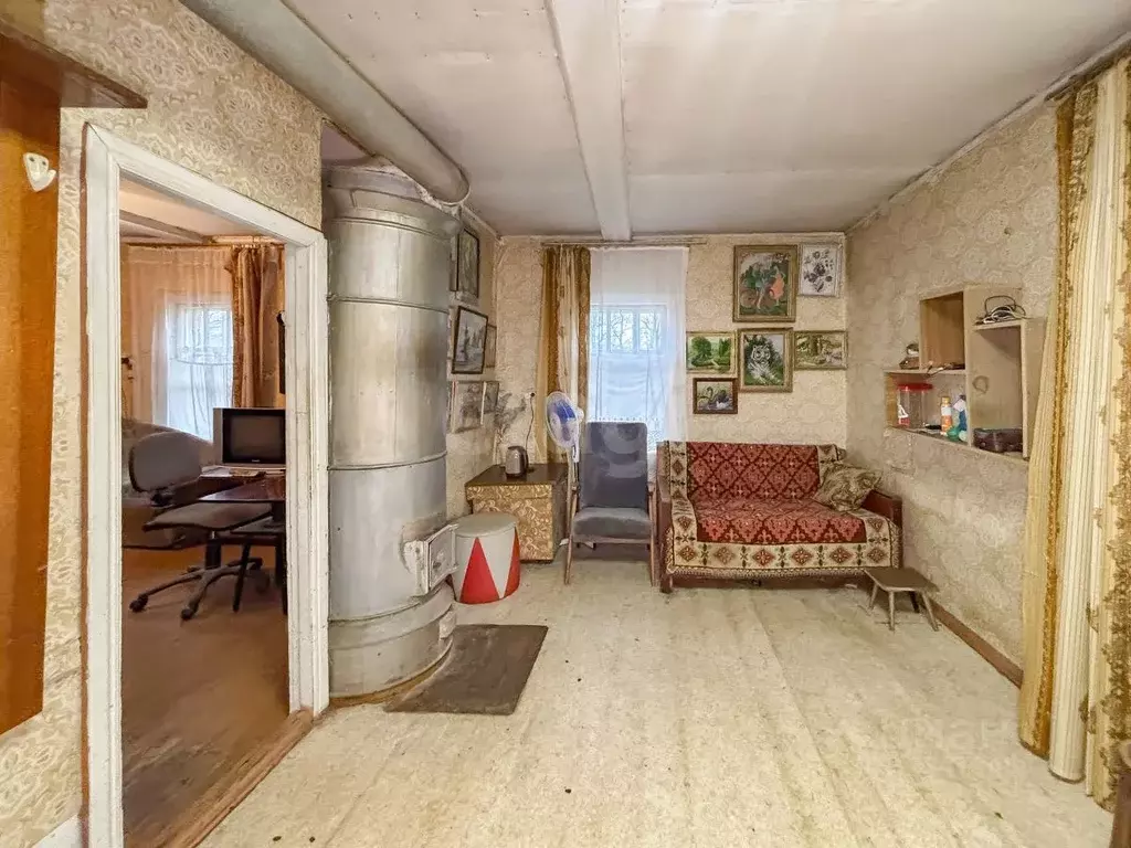 Дом в Псковская область, Псковский район, Ядровская волость, д. ... - Фото 1