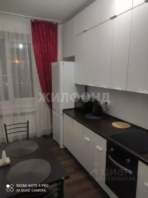 Студия Новосибирская область, Новосибирск ул. Есенина, 67 (31.0 м) - Фото 0