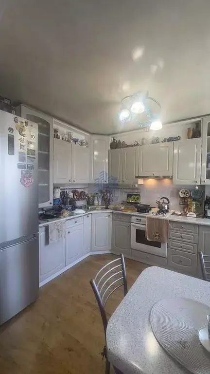 4-к кв. Чувашия, Чебоксары ул. Мичмана Павлова, 34 (85.0 м) - Фото 0