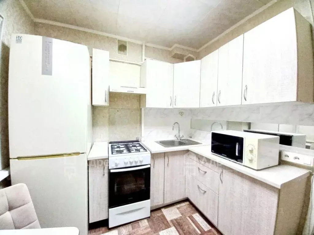 1-к кв. Волгоградская область, Волгоград ул. Дзержинского, 37 (30.7 м) - Фото 1