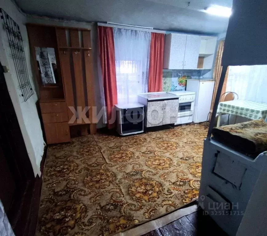 Дом в Новосибирская область, Колывань рп ул. Калинина (32 м) - Фото 1