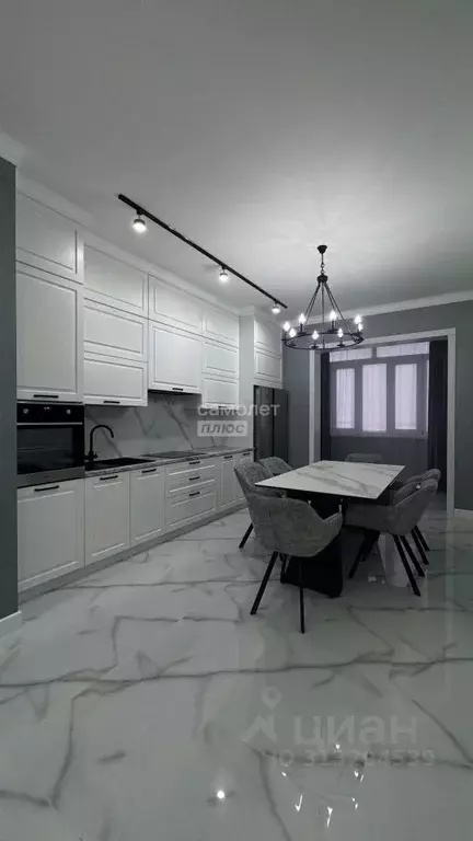 2-к кв. Дагестан, Каспийск ул. Алферова, 5Б (75.0 м) - Фото 0