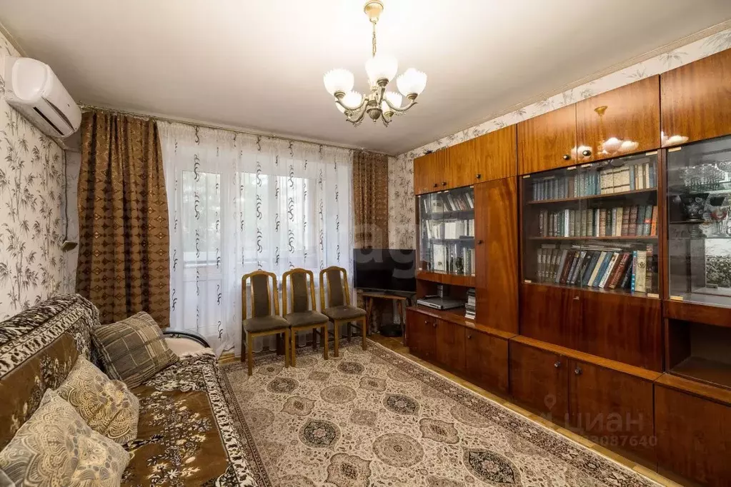 3-к кв. Тюменская область, Тюмень Садовая ул., 121Б (58.9 м) - Фото 1