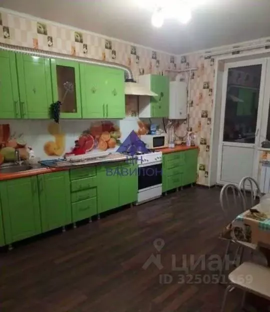 Дом в Ростовская область, Волгодонск ул. Рождественская (100 м) - Фото 1