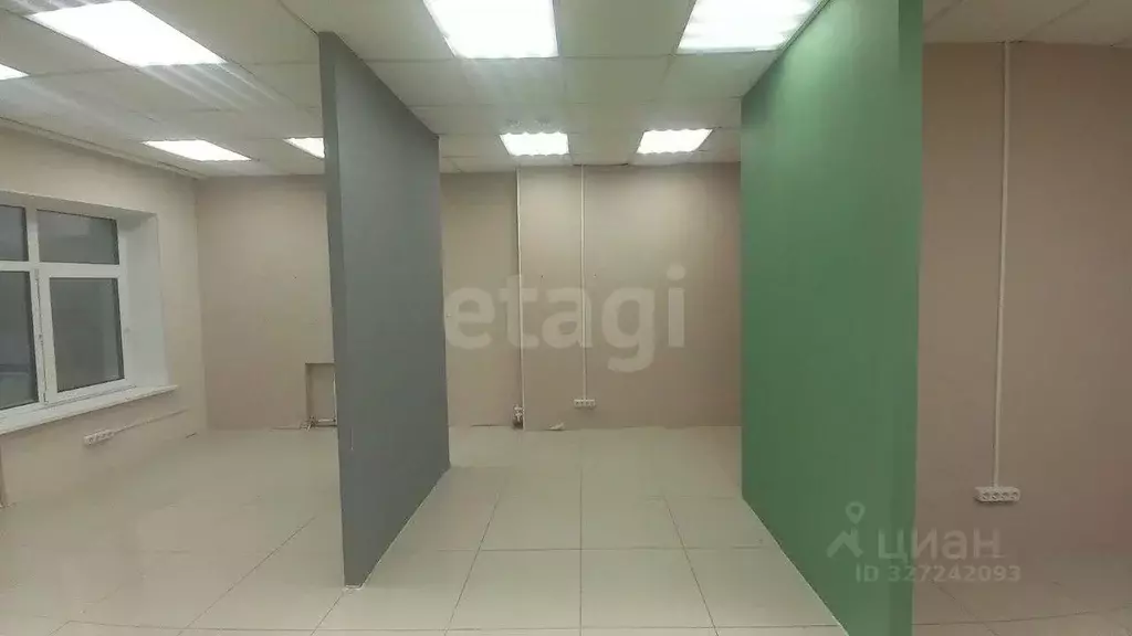 Торговая площадь в Ямало-Ненецкий АО, Новый Уренгой Мирный мкр, 2/2 ... - Фото 1