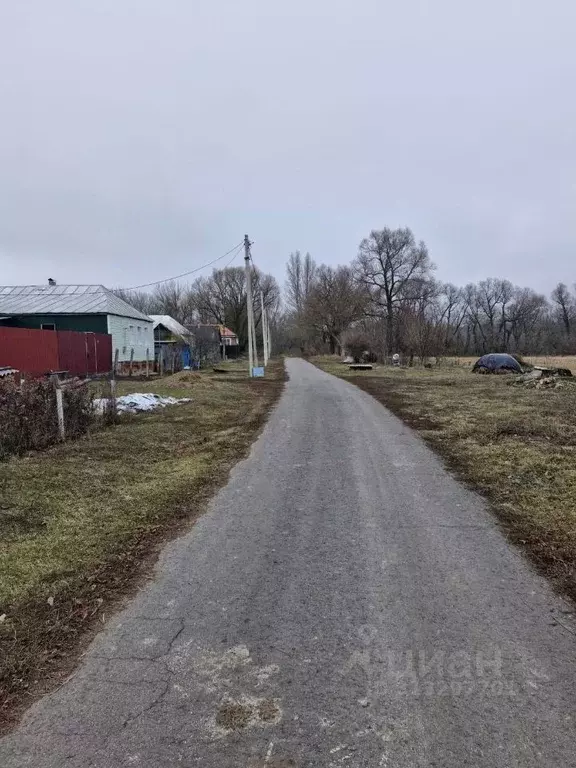 Дом в Курская область, Медвенский район, Гостомлянский сельсовет, д. ... - Фото 1
