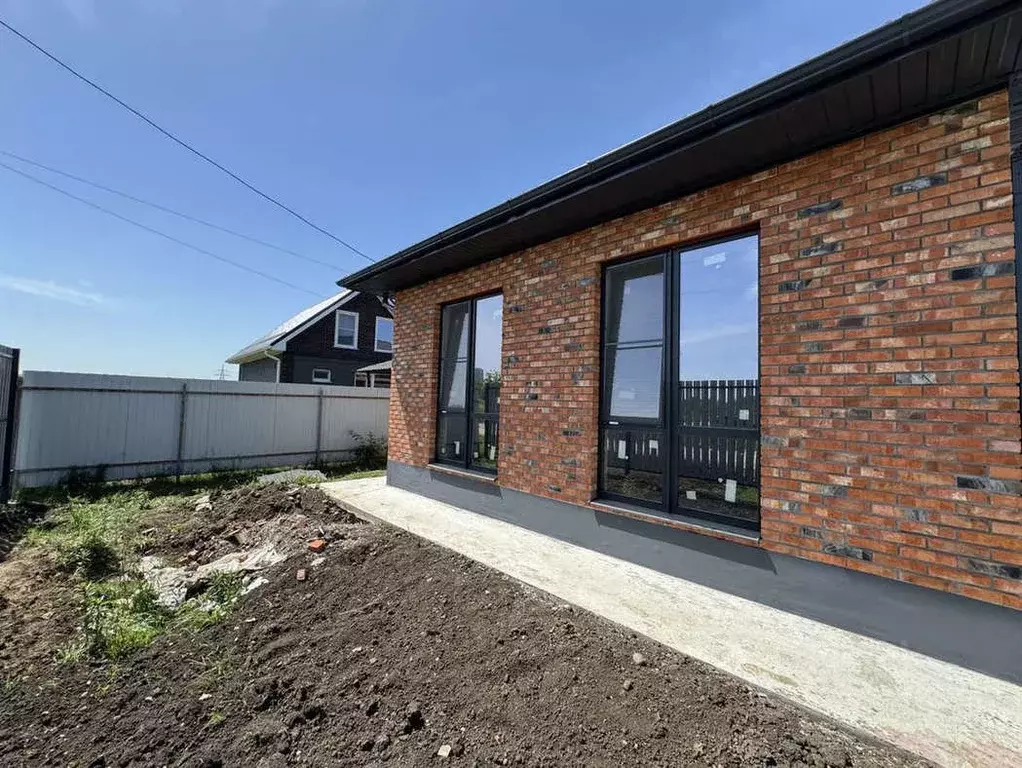 Дом в Адыгея, Тахтамукайский район, Старобжегокай аул ул. Нахимова (90 ... - Фото 2