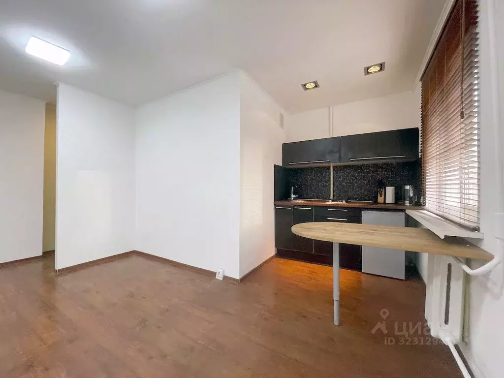 Студия Свердловская область, Екатеринбург ул. Пальмиро Тольятти, 22 ... - Фото 1