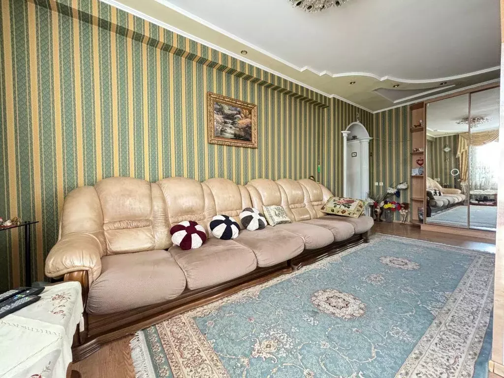 5-к кв. Кабардино-Балкария, Нальчик ул. Ногмова (90.0 м) - Фото 1