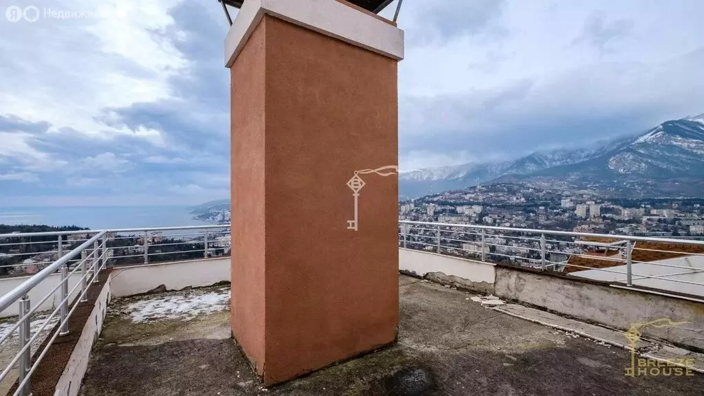 5-комнатная квартира: Ялта, улица Свердлова, 48Ак6 (340 м) - Фото 1