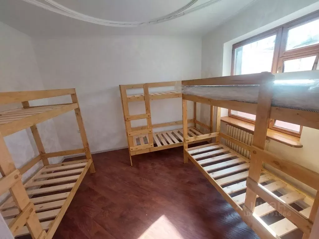 Дом в Крым, Симферополь ул. Полигонная (290 м) - Фото 0