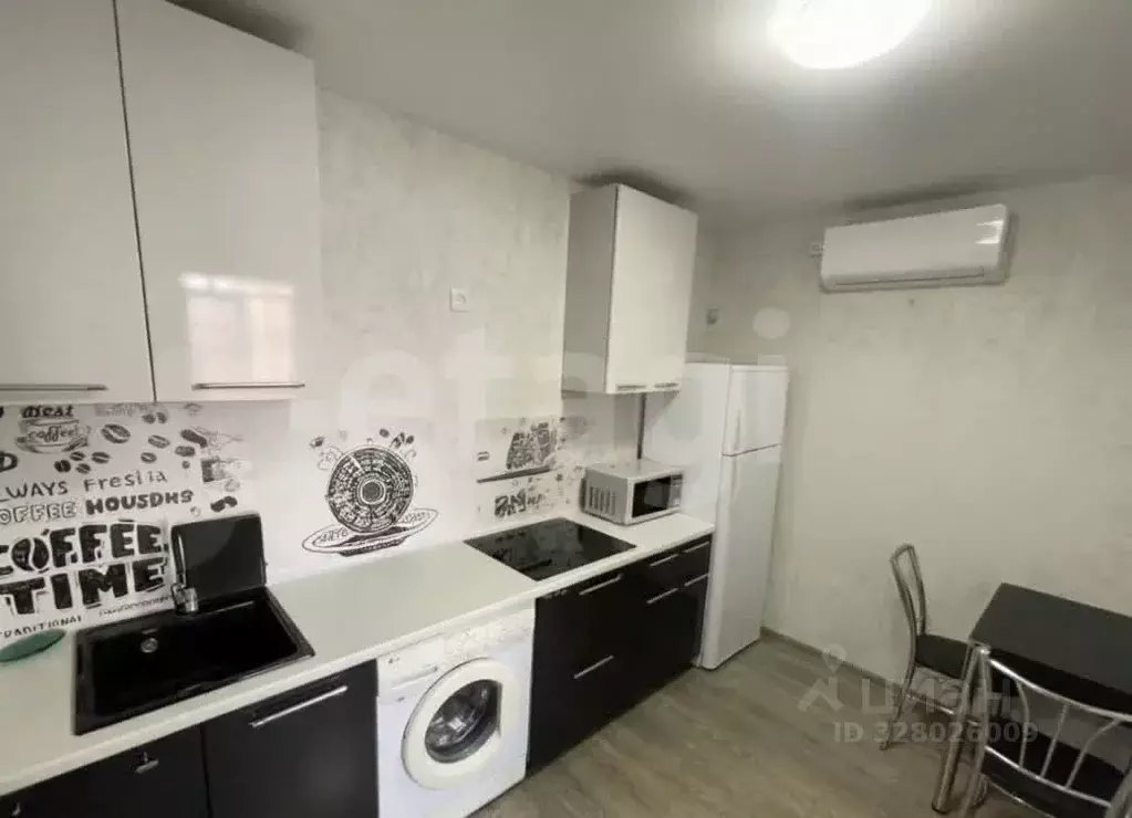 2-к кв. Крым, Симферопольский район, с. Перово ул. Парковая (34.7 м) - Фото 1