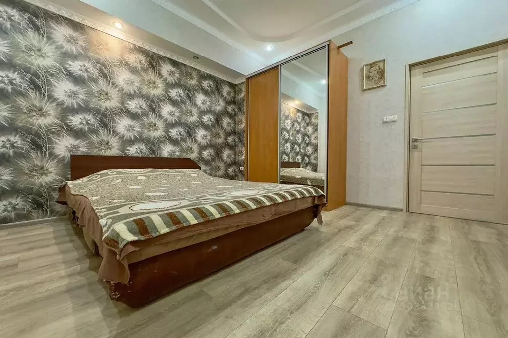 2-к кв. Крым, Феодосия ул. Чернышевского, 4 (48.0 м) - Фото 0