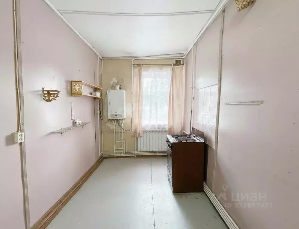 2-к кв. Псковская область, Остров ул. Урицкого, 1 (65.6 м) - Фото 1