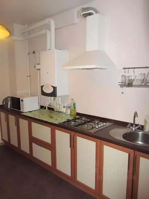 2-к кв. Астраханская область, Астрахань Бакинская ул., 4к1 (60.0 м) - Фото 1