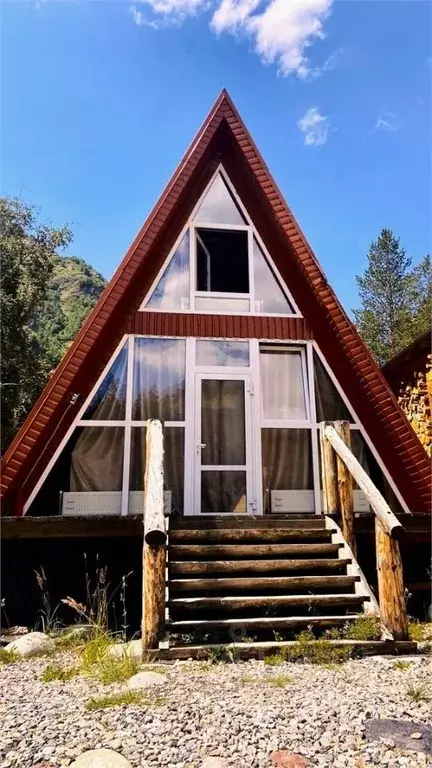 Дом в Кабардино-Балкария, Эльбрусский район, с. Терскол ул. ... - Фото 1