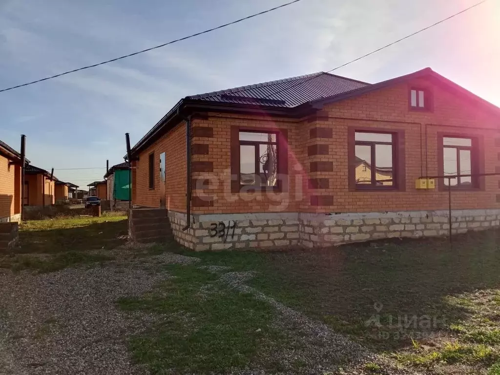 Дом в Ставропольский край, Михайловск Шпаковский район, ул. Вадима ... - Фото 1