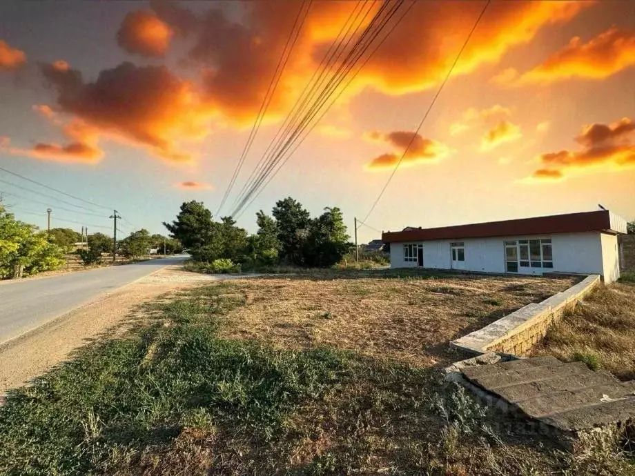 Дом в Крым, Сакский район, Ореховское с/пос, с. Червоное ул. Северная, ... - Фото 2