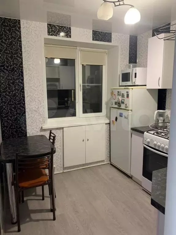 1-к. квартира, 30 м, 5/5 эт. - Фото 0