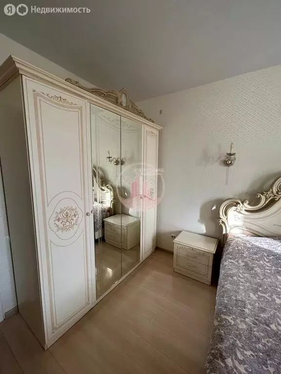 3-комнатная квартира: Симферополь, улица Генерала Родионова, 36 (76 м) - Фото 0