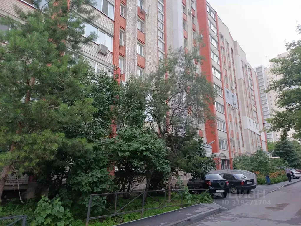 3-к кв. Саратовская область, Саратов Шелковичная ул., 149 (80.0 м) - Фото 1