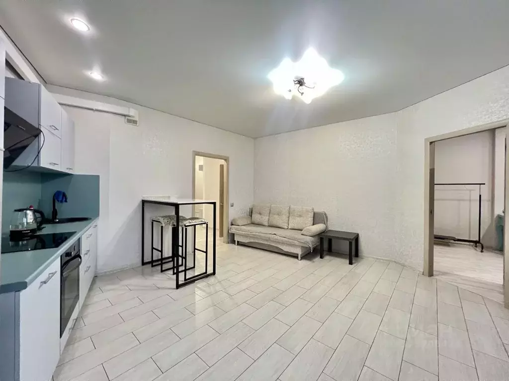 1-к кв. Татарстан, Казань ул. Гастелло, 7 (58.0 м) - Фото 2