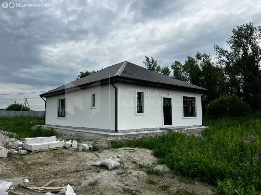 Дом в посёлок Новотарманский, Вишнёвая улица (113 м) - Фото 0