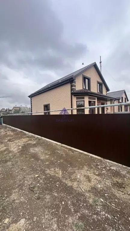 Дом в Ростовская область, Волгодонск Российская ул. (120 м) - Фото 1