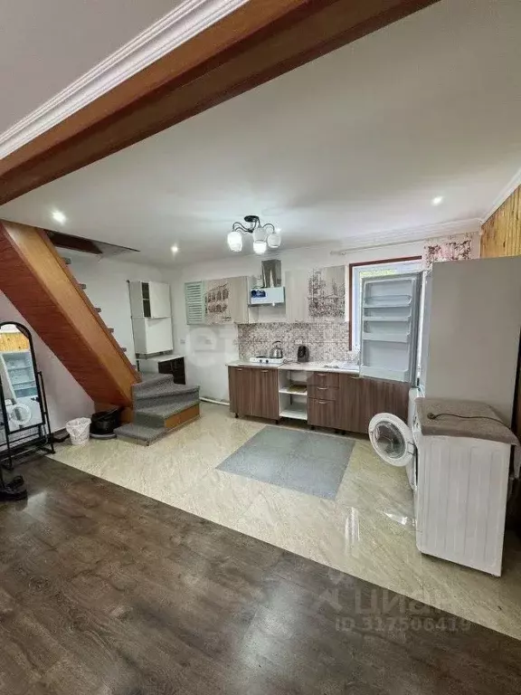 Дом в Сахалинская область, Южно-Сахалинск Брянская ул. (170 м) - Фото 1