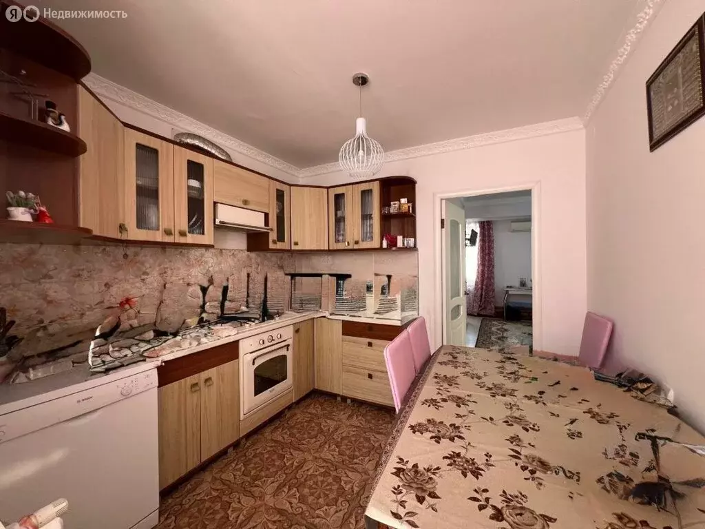 1-комнатная квартира: Симферополь, улица Ешиль Ада, 8 (49.5 м) - Фото 2