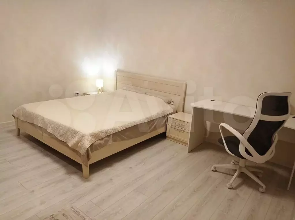 1-к. квартира, 50 м, 4/9 эт. - Фото 0