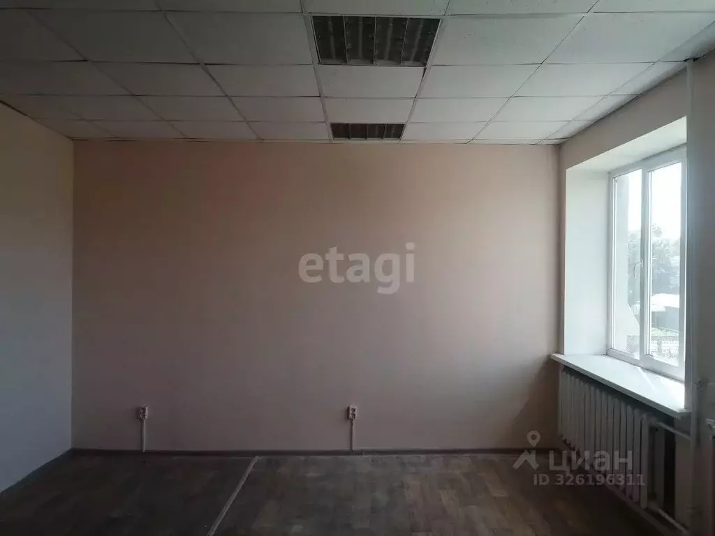 Офис в Краснодарский край, Ейск ул. Карла Либкнехта (29 м) - Фото 1