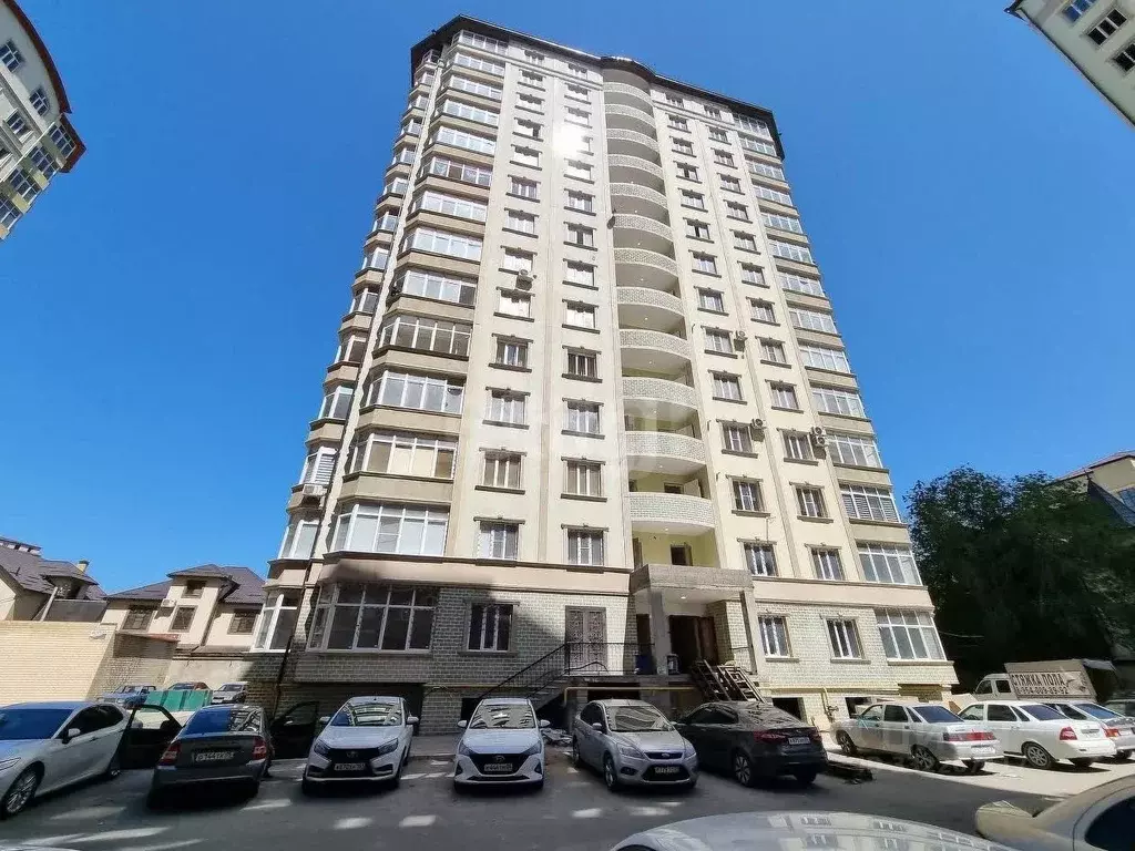 3-к кв. Дагестан, Махачкала ул. Сергокалинская, 15А (108.0 м) - Фото 1