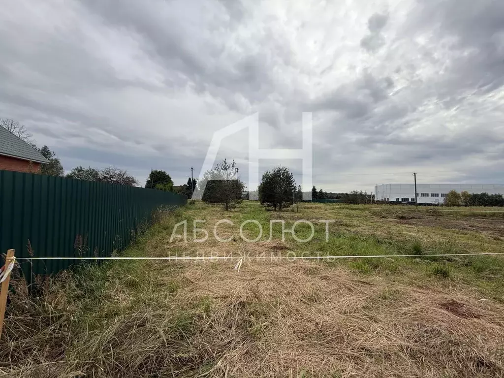 Участок в Московская область, Пушкинский городской округ, д. ... - Фото 0