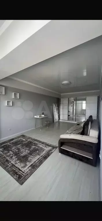 1-к. квартира, 45 м, 7/9 эт. - Фото 1
