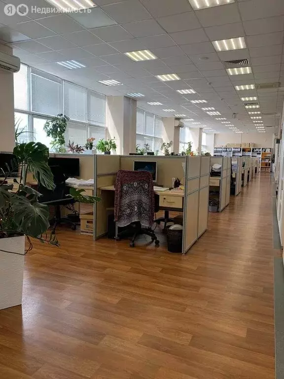 Помещение свободного назначения (2400 м) - Фото 1