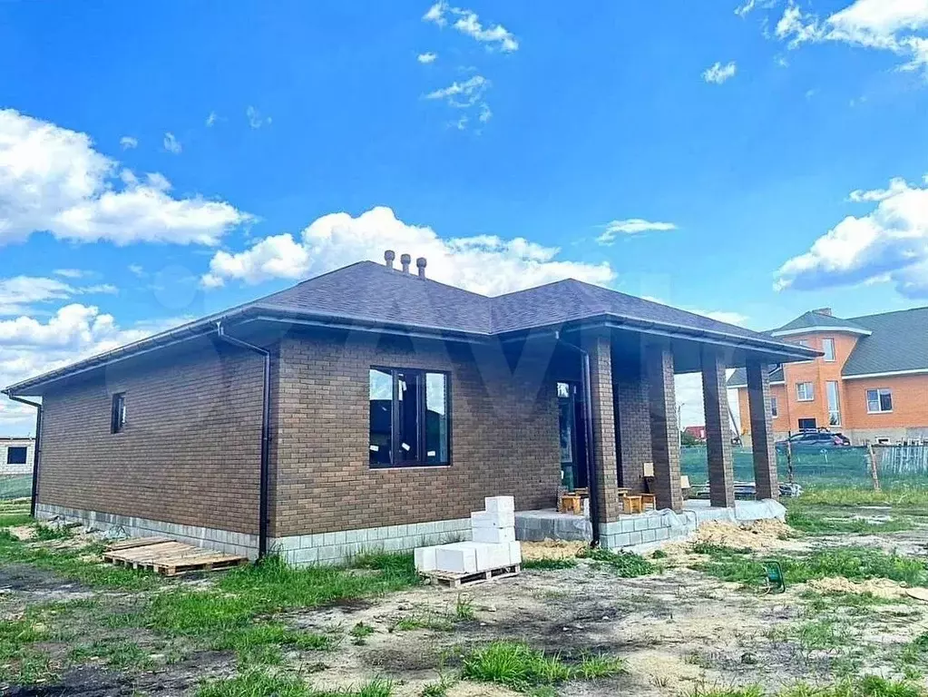 Дом в Белгородская область, Старый Оскол Радужный мкр,  (110 м) - Фото 1