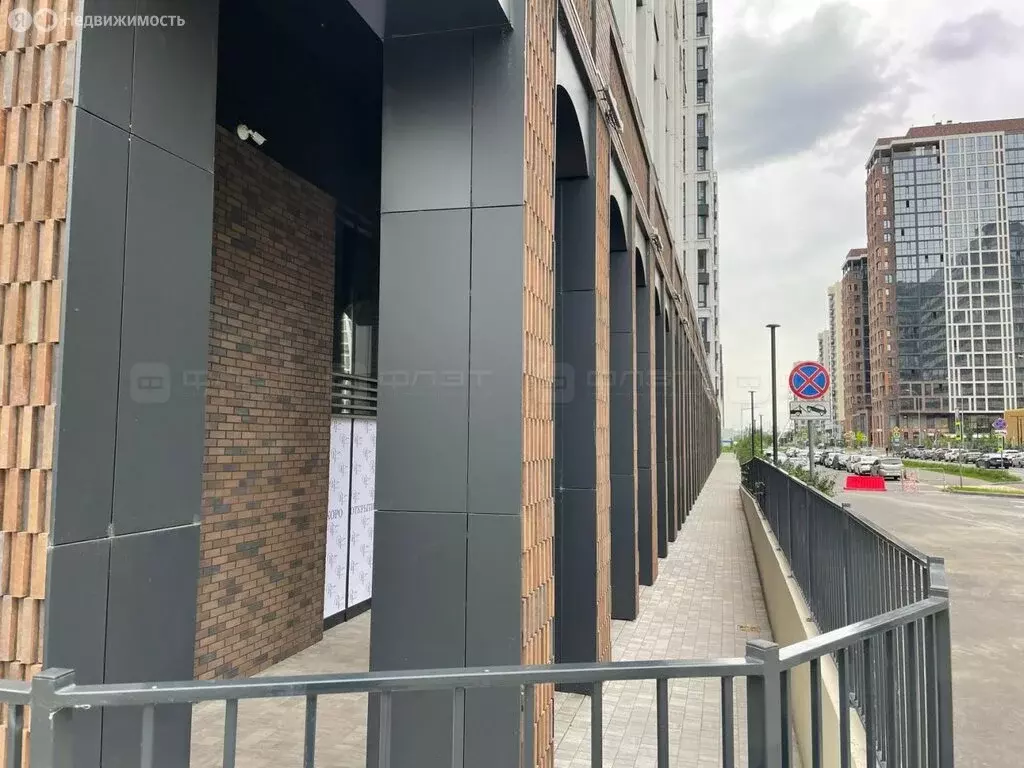 2-комнатная квартира: Казань, улица Алексея Козина, 8 (43.7 м) - Фото 1