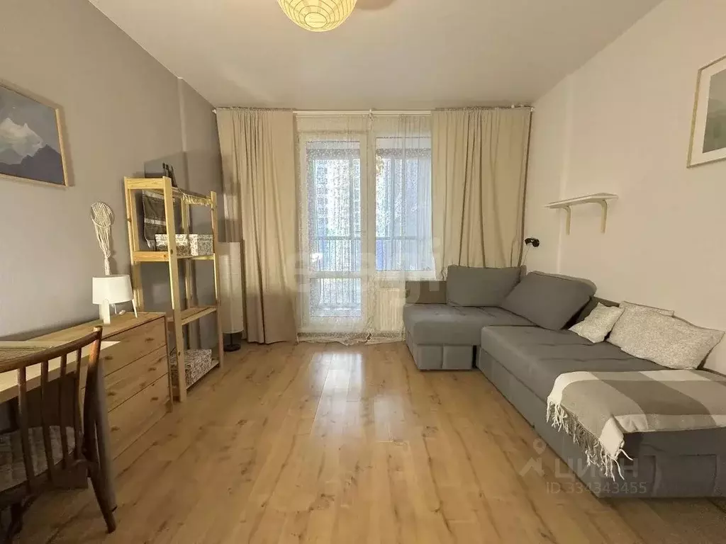 Студия Санкт-Петербург бул. Александра Грина, 3 (22.3 м) - Фото 1