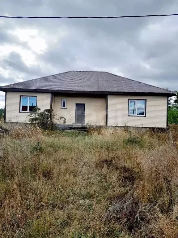 Дом в Белгородская область, Старооскольский городской округ, с. Озерки ... - Фото 1