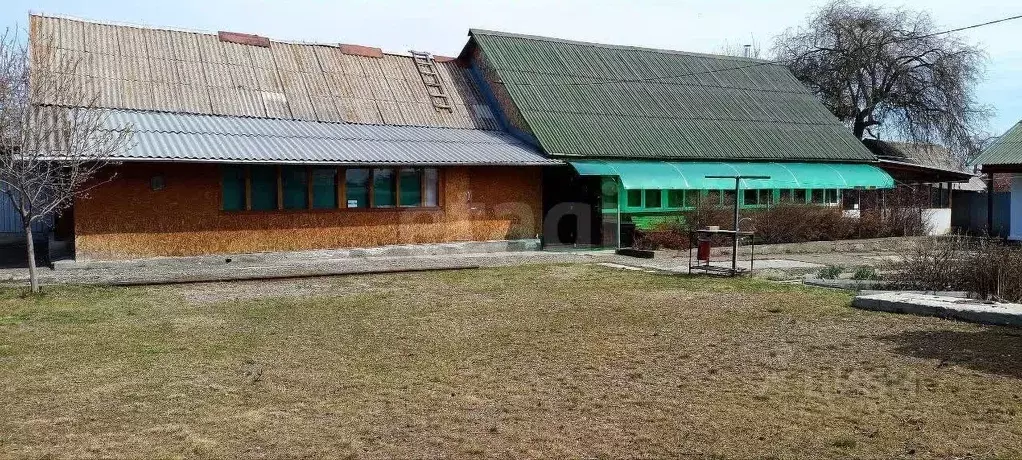 Дом в Челябинская область, Кыштым ул. Щорса, 26 (222 м) - Фото 0