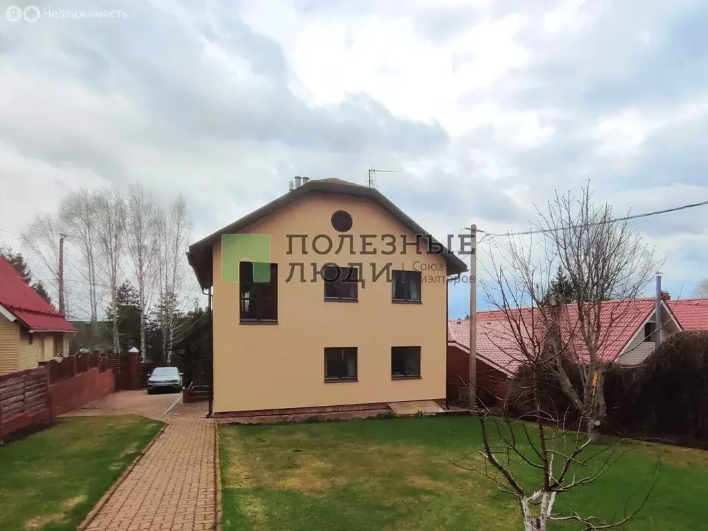 Дом в село Степаново, Центральная улица, 15А (259.6 м) - Фото 2