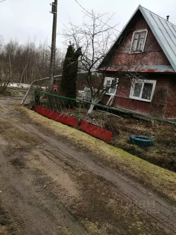 Участок в Новгородская область, Маловишерское городское поселение, д. ... - Фото 1