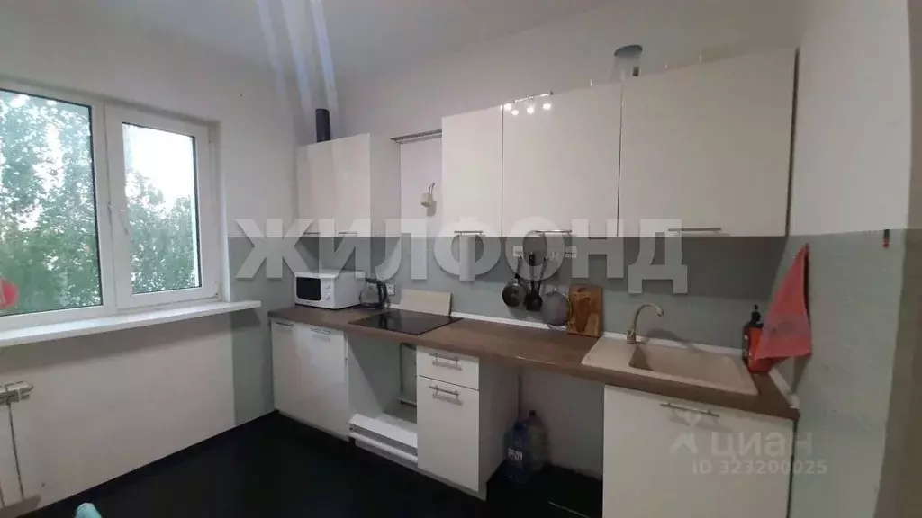 3-к кв. Ханты-Мансийский АО, Когалым Молодежная ул., 12 (67.0 м) - Фото 2