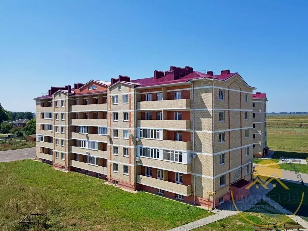 2-к кв. Краснодарский край, Темрюк ул. Анджиевского, 38 (70.0 м) - Фото 0