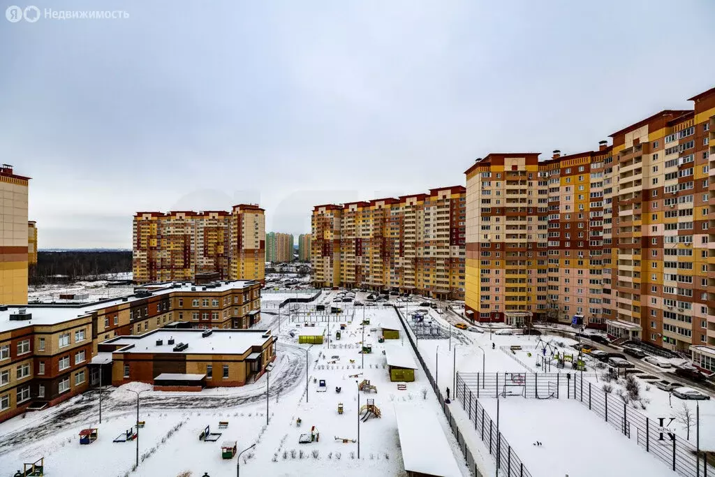 2-комнатная квартира: деревня Островцы, микрорайон Новые Островцы, ... - Фото 1