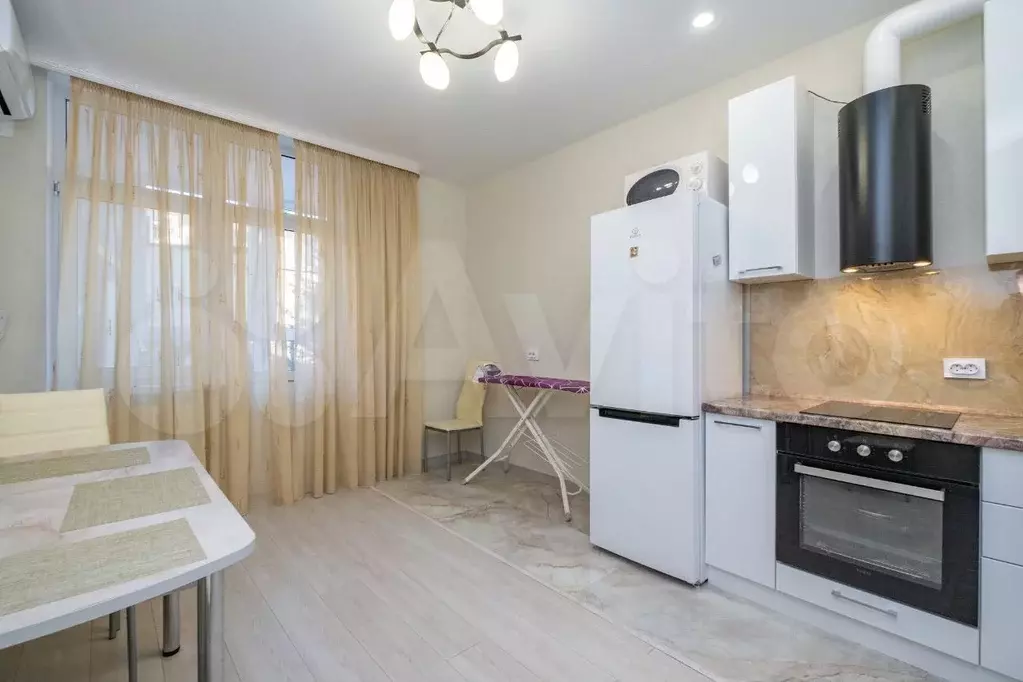 2-к. квартира, 50 м, 1/14 эт. - Фото 1